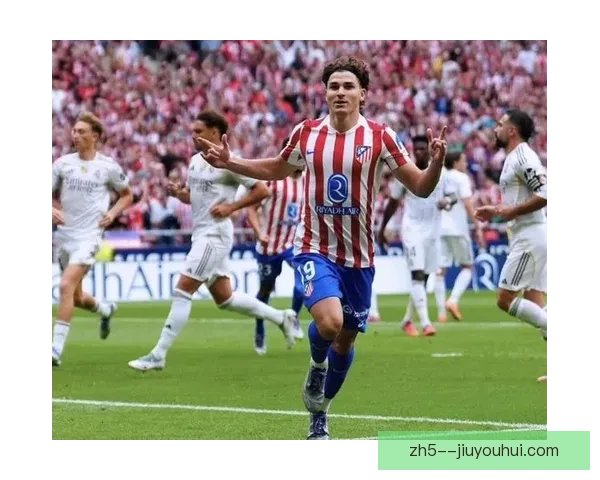 阿尔瓦雷斯关键推射锁定胜局引爆全场欢呼